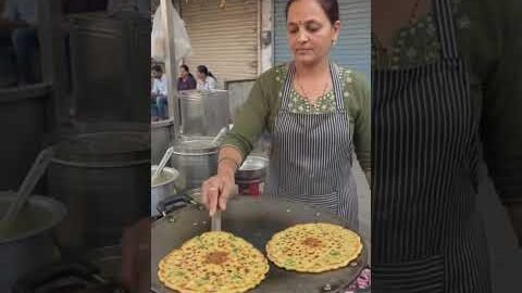 थाली पीट 😍#thalipithrecipe #food #cooking #khana #foodie #desi #youtubeshorts #yt #shorts #viral