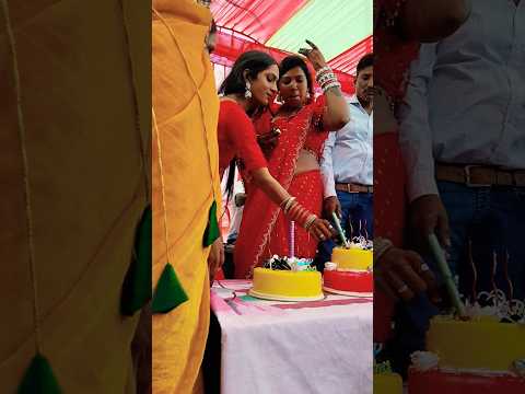 #Bhojpuri #Awadhi #Dehati #Desi #VillageLife #RoliPrajapati #KhushbooRani #FunnyVideo #Dance #Song