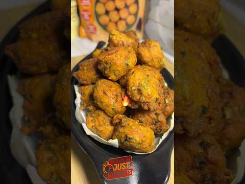 Crispy Bhajiya + Rain = Perfect Combination! ☔✨#food #pakoda #desi #rain #recipe #cooking #viral