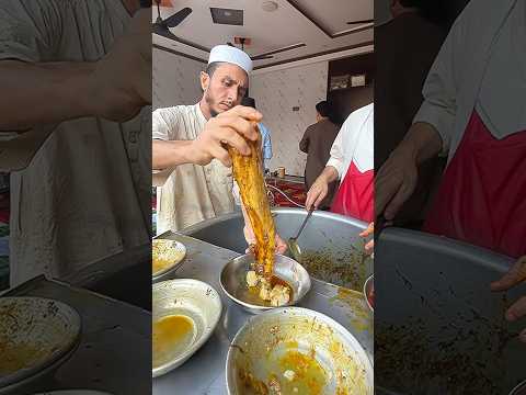ADDICTIVE Bong PAYA Experience!😱Authentic Ghulam Habib SIRI PAYE😍 Desi Style Breakfast #paya