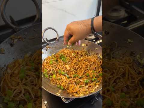 Chilli Garlic Noodles & Manchurian ❤️ || Desi Chinese Recipe || #viral #recipe