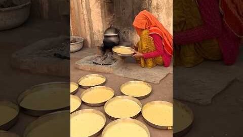 गाँव का देशी जीवन #villagelife #rajasthani #food #culture #desi #youtubeshorts