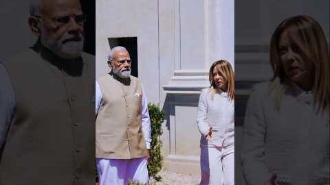भारत ही नहीं, दुनिया के कई देशों में PM मोदी का जलवा! 🇮🇳🌍 अमेरिका, UAE और UK में क्यों हैं लोकप्रिय?