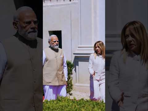 भारत ही नहीं, दुनिया के कई देशों में PM मोदी का जलवा! 🇮🇳🌍 अमेरिका, UAE और UK में क्यों हैं लोकप्रिय?
