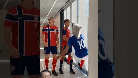 #football#comedy#funny#trending#viral#funnyvideos#memes#shortvideo#Dance#music#foryou#fyp#viral#xoxx