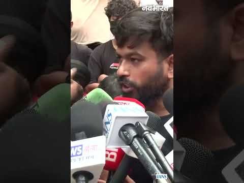 Jantar Mantar CJP Protest: दिल्ली पुलिस की वर्दी में गुंडे’ अभिजीत दिपके ने धो डाला | Navbharat Live