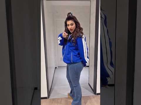 50 की उम्र में भी काजोल की फिटनेस का राज़ जानकर रह जाएंगे हैरान!#Kajol #AjayDevgn #Bollywood #shorts