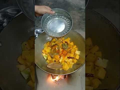 🍴🥘कद्दू की सब्जी 🍱😋🍽️ #village #food #desi #rajasthani #marwadi #haryana #youtube #shorts #india