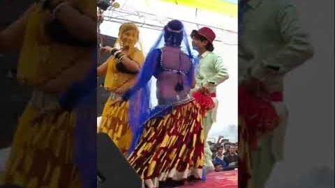 new desi rai आ गई बहिन तुम्हाई सो बन गई बनक हमाई #desi #rai #dance #song #अरविंद_कुशवाहा #शॉर्ट #yt