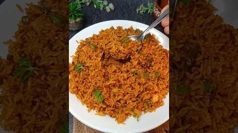 Ghar Wala DESI Fried Rice 🍚💙💙 #shorts #friedrice #chawal #rice #masalarice #leftoverricerecipe #food