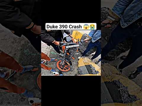 DUKE 390 Crash 😱😭 Total damage 😭#ktm #viral✨ #shorts ⚡#motovlog #rider 👉@V4sumit