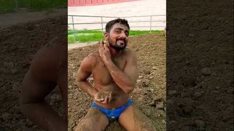 Pehlwan mud massage for akhada #viralvideo #youtubeshorts #motivation #desi #trending