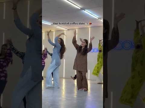 New Punjabi Song Vibe 😍💃| Bhangra look #punjabilook #shorts #dance