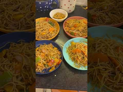 Desi style mein chowmin #food #cooking #recipe