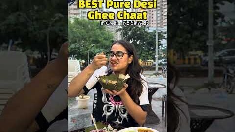 Pure Desi Ghee Chaat 😳 #foodie #foodies #chaat #desi #noida #shorts #trending #viral