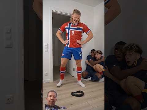 #football#comedy#funny#trending#viral#funnyvideos#memes#shortvideo#Dance#music#foryou#fyp#viral#xoxx