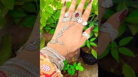 How I love being a woman🫶🏻 . . 🦢🪞✨🤍 #desi #glowup #fashion #desi #aesthetic