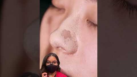 Normal foundation vs Korean viral foundation 😱 #makeup #makeuptutorial #koreanmakeup #love #gadgets