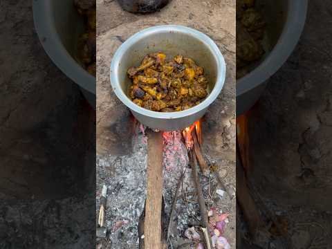 Chulha per desi chicken fry 🔥😍🌾#youtubeshorts #shorts #viralshorts #chicken #fry #desi