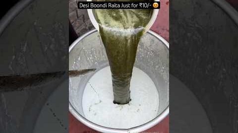 Desi Boondi Raita Just for ₹10/- 😍 #raita #boondiraita #indianstreetfood #streetfood #shorts #food