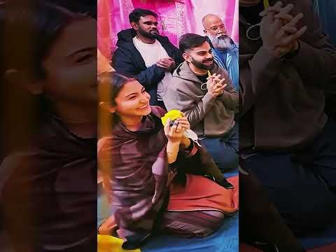 Virat Kohli Anushka Sharma in Vrindavan: Premanand Maharaj से आशीर्वाद लेने पहुंचे Virushka #Shorts