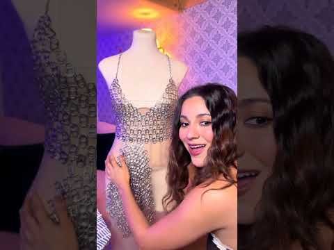 Casí terminamos el vestido de Anillas de lata para los Premios Juventud ✨ solo le falta el?…. #desi