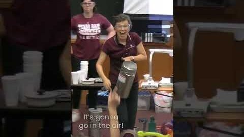 Ready for a big cloud?! These kids sure were! #physics #funny #fyp #reels #shorts #shortsvideo