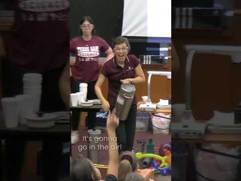 Ready for a big cloud?! These kids sure were! #physics #funny #fyp #reels #shorts #shortsvideo
