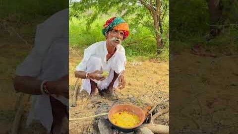 देसी  स्टाईल में मैगी का स्वाद 😍 #desi #food #villagevlog #rajasthani