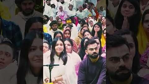 Virat Kohli Anushka Sharma in Vrindavan: Premanand Maharaj से आशीर्वाद लेने पहुंचे Virushka #Shorts