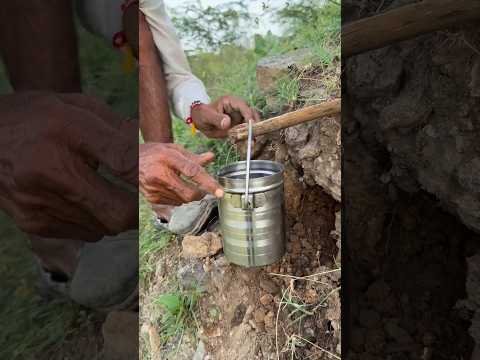 झरने से पानी भरने का देसी जुगाड़ #jugad #desi #kaka #pani #marvadi #suscribeyoutube