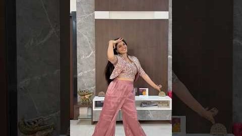 Jumme ki raat 🌷 #trending #trendingshorts #dance #dancecover #ytshorts #shorts #desi #viral #love