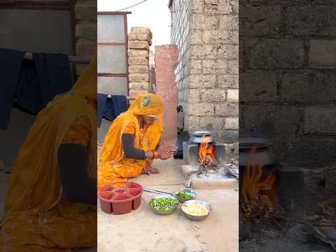गांव में देसी काछर की चटनी 🥰 #village #desi #food #funny #shorts #recipe #khana #motivation #foryou
