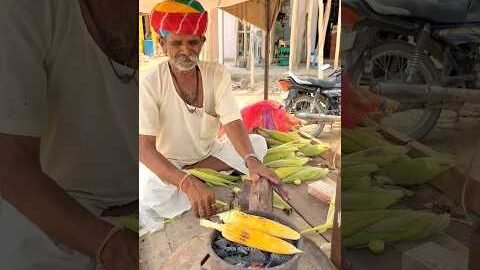 बाबा का ढाबा और गर्म भुट्टे 🥰 #village #desi #funny #rajasthani #shorts #shop #motivation #viral