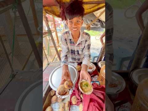 UP ka Desi Litti Chokha 😳❤️ #shorts #youtubeshorts #littichokha #uttarpradesh #desi #viral #trend
