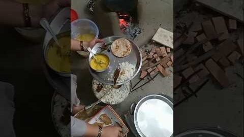 🏡 देसी रसोई का देसी कमाल 🔥#desi #food #rajasthani #marwadilife #village #punjabi #yt #shorts #food