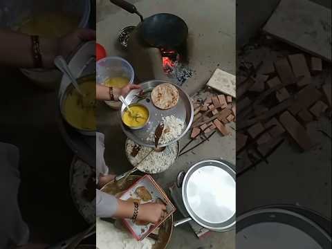 🏡 देसी रसोई का देसी कमाल 🔥#desi #food #rajasthani #marwadilife #village #punjabi #yt #shorts #food