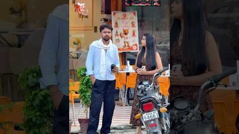 Halke me le rahi thi😂😎🔥 #gav #village #desi