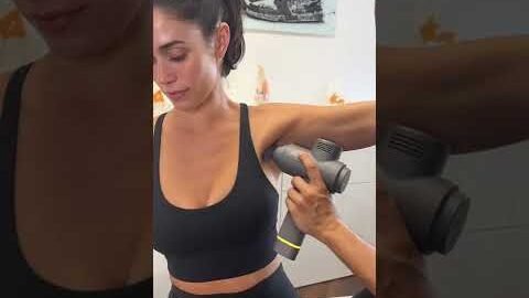 How To Use Massage Gun for Rounded Shoulders Posture Shoulder Pain Hypervolt Theragun
