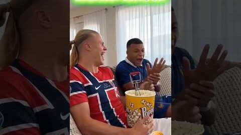 #football#comedy#funny#trending#viral#funnyvideos#memes#shortvideo#Dance#music#foryou#fyp#viral#xoxx