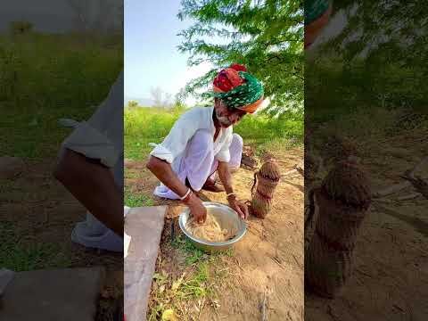 देसी घी और गुड़ के मीठे मालपुआ 🥰#desi #culture #ganvkilifestyle #food #sweet #youtubeshorts
