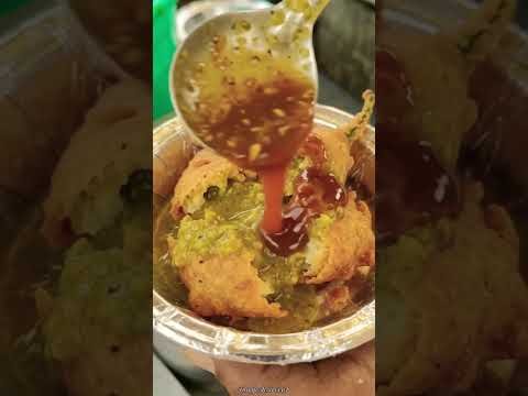 राजस्थानी मिर्ची वडा 😍#mirchiwada #food #yt #gaon #rajasthan #villagevlog #ytshorts #desi #khana #fy