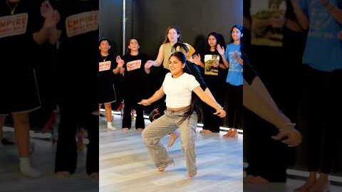 High Energy Girl Bhangra Steps to Viral Sidhu Moose Wala Song #bhangraempire #sidhumoosewala