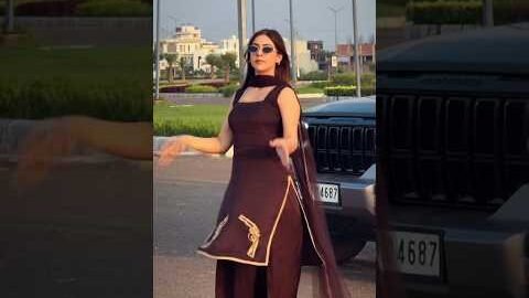 Kaur Sabrina/Bell Bottom/Baani Sandhu/Latest Punjabi songs 2026/New Punjabi Song 2026#india#song