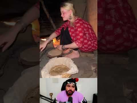 *Russian Girl Making Roti on Desi Chulha 🔥 #Desi #India