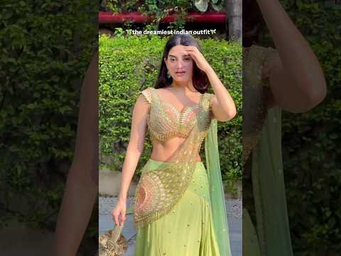 Felt like a desi fairy in this saree 🧚 #saree #desi #lehenga #shaadi #indianoutfit