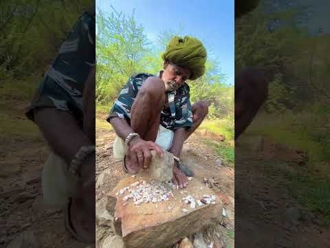 नारियल की चटनी 😍 #desi #villagelife #shortsfeed #rajasthaniclture #viral #ytshorts