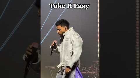 Karan Aujla Concert Live London Take It Easy New Punjabi Song 2026 #karanaujla #shorts #trending