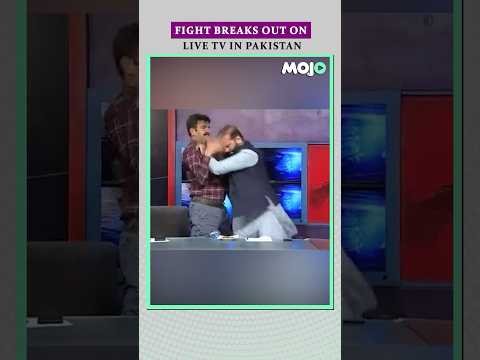 Viral | Pakistan’s Political Leaders Fight It Out On Live TV #shorts #pakistan