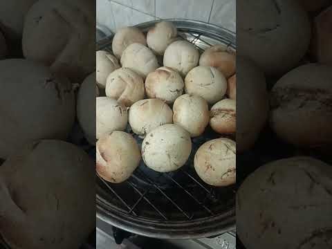 गांव का देसी खाना #food #recipe #desi #rajasthan #youtubeshorts #gav#youtubevideo #ghee
